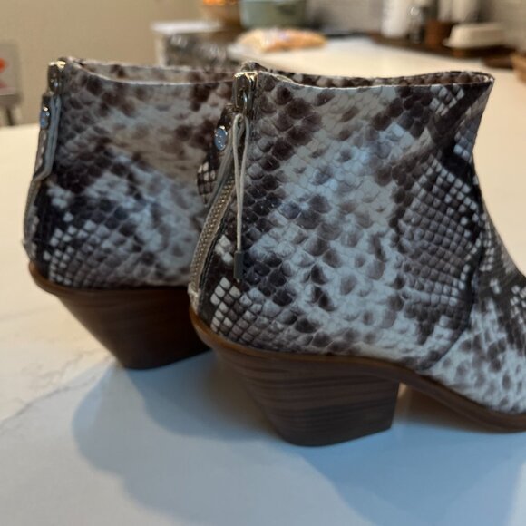 AGL snake skin boots NEVER WORN - Picture 11 of 15